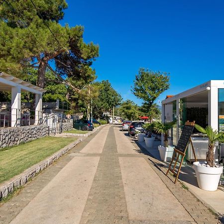 Rocky Beach Rooms Нови Винодолски Екстериор снимка