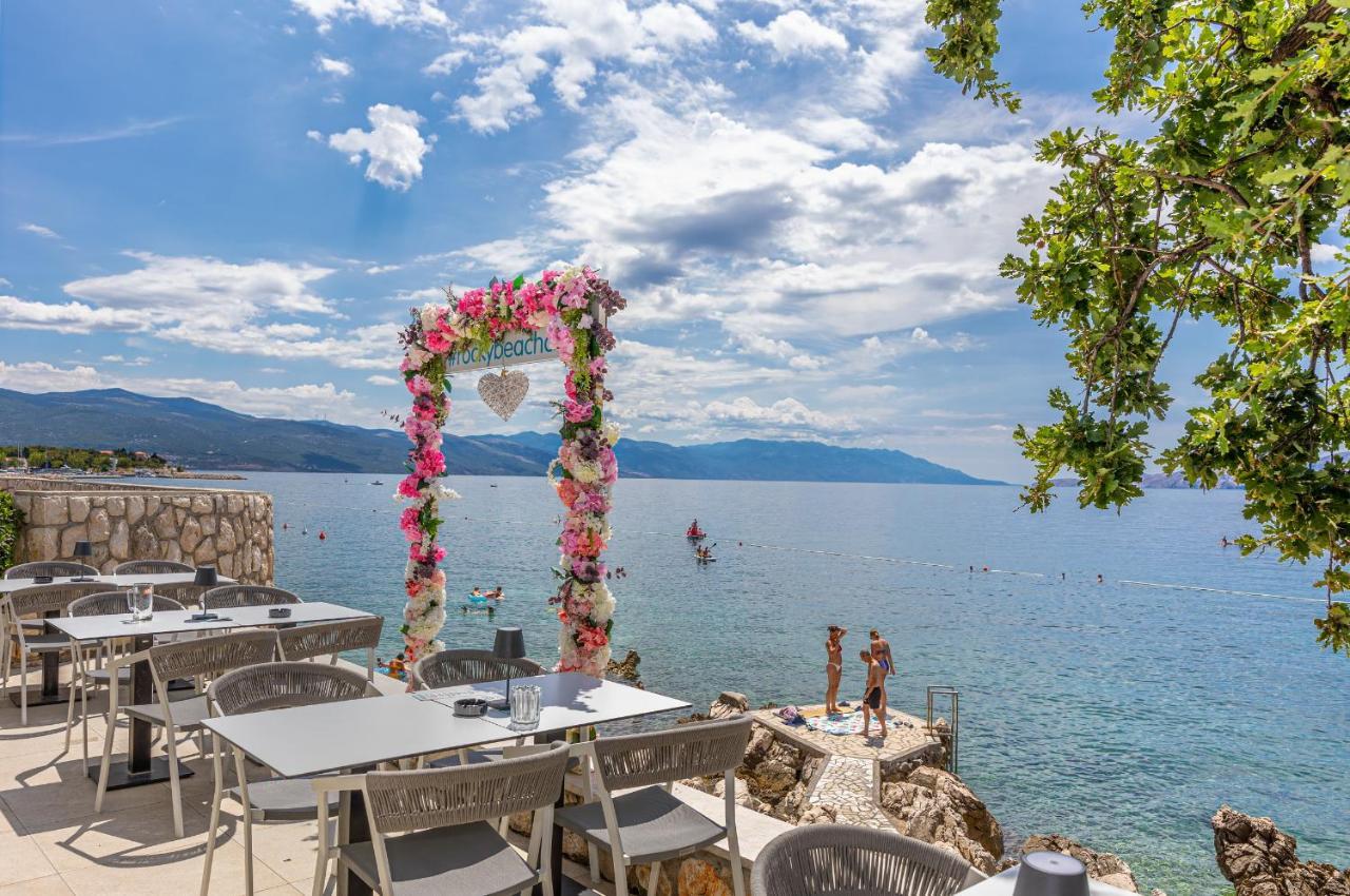 Rocky Beach Rooms Нови Винодолски Екстериор снимка